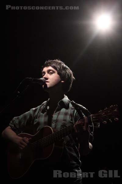 VILLAGERS - 2010-06-07 - PARIS - Point Ephemere - 